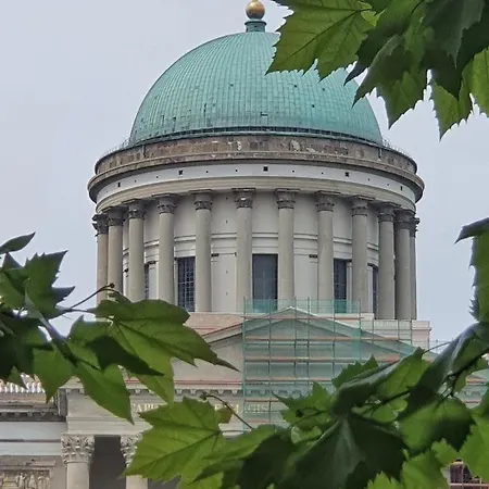 Lägenhet Gardenia Esztergom