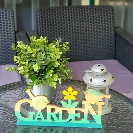 شقة Gardenia إسترغوم